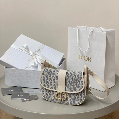 DIOR 30 MONTAIGNE MEDIUM BAG