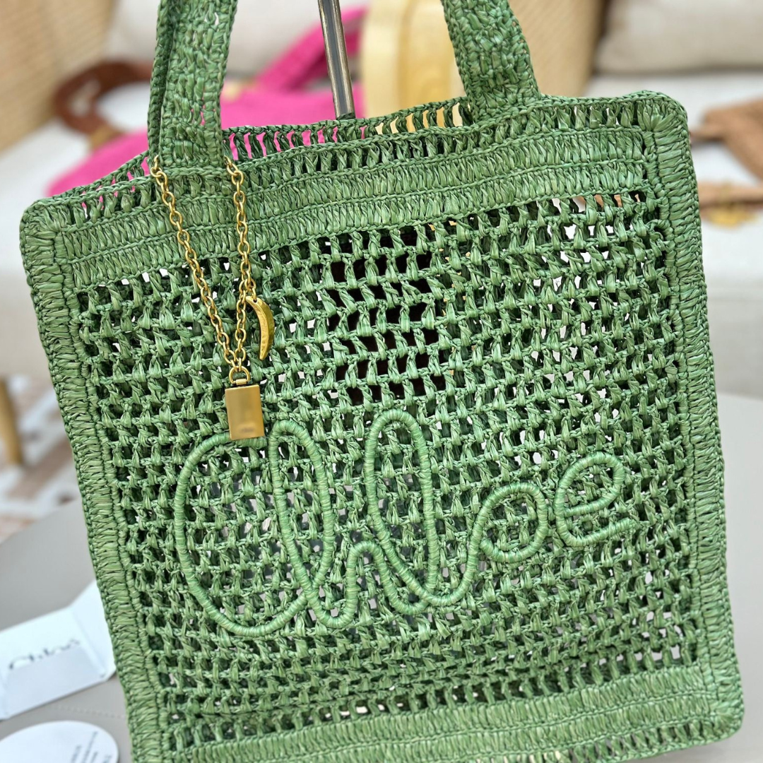 CHLOÉ SUMMER BANANA BAG MADE OF RAFFIA