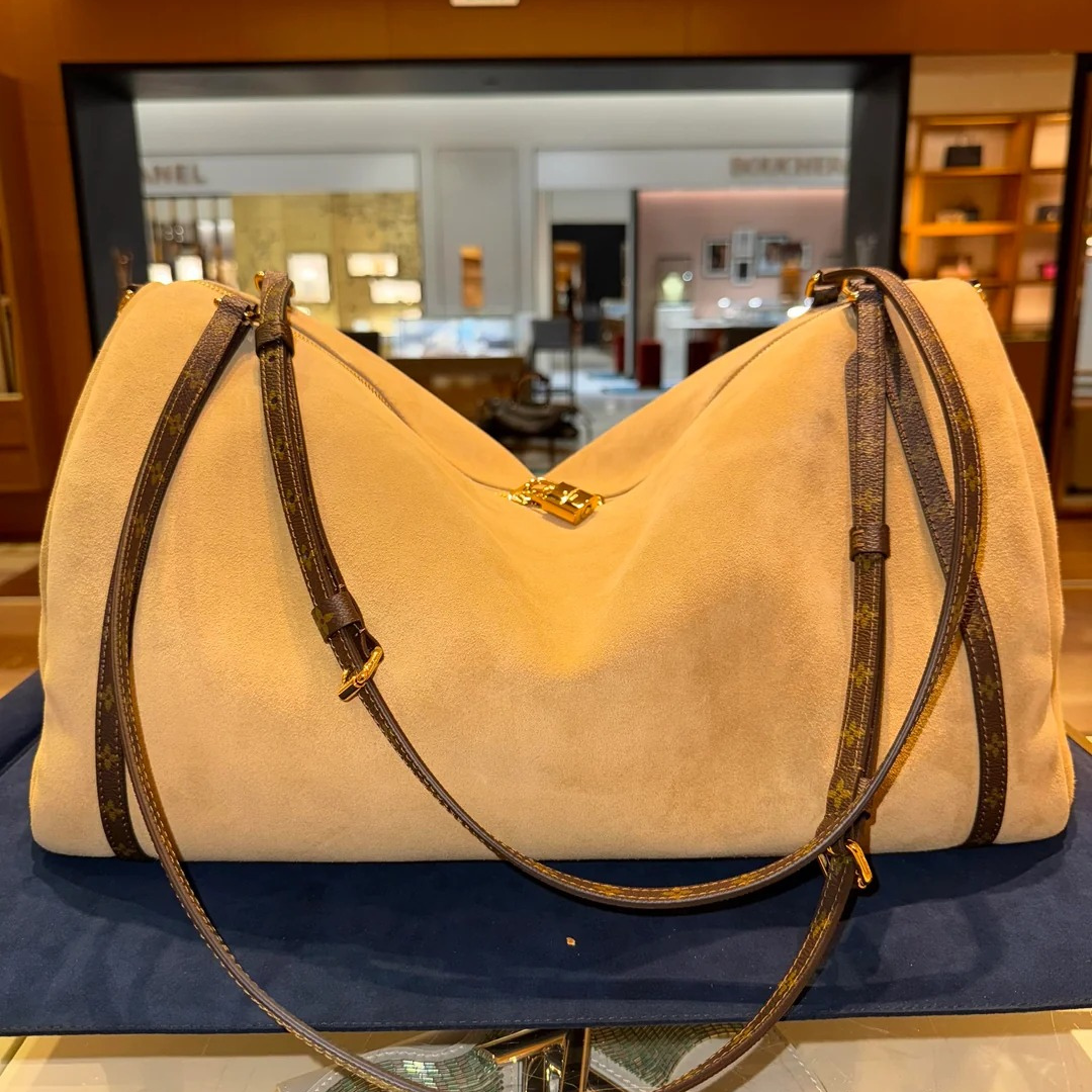 LOUIS VUITTON EXPRESS PM BAG