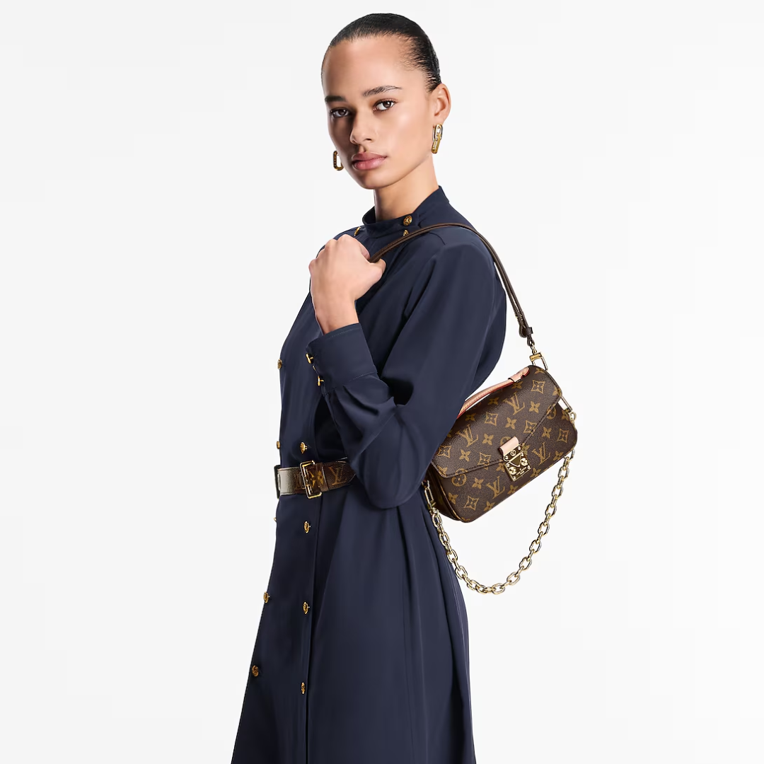 LOUIS VUITTON SHOULDER BAG