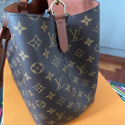 LOUIS VUITTON NÉONOÉ MM BAG