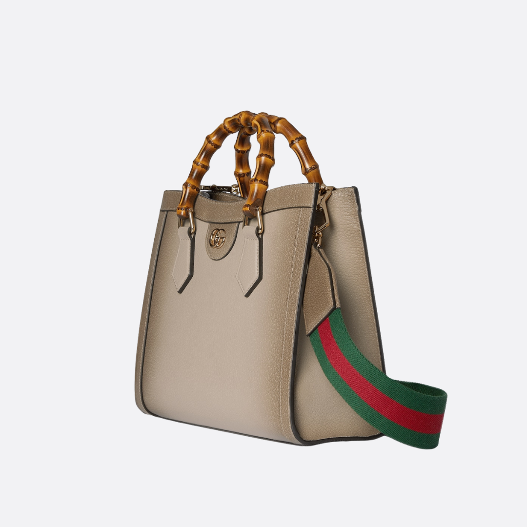 GUCCI – MEDIUM DIANA SHOPPING BAG