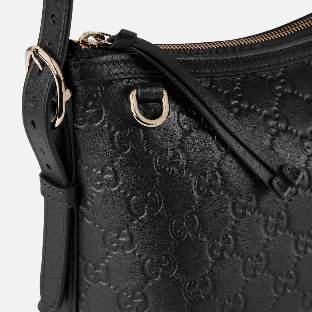 GUCCI – MEDIUM SHOULDER BAG WITH GG EMBLEM
