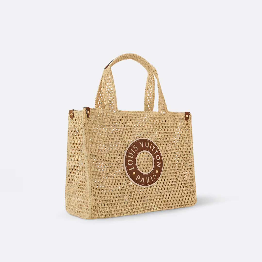 LOUIS VUITTON ONTHEGO MM HAND BAG MADE OF RAFFIA BY THE POOL