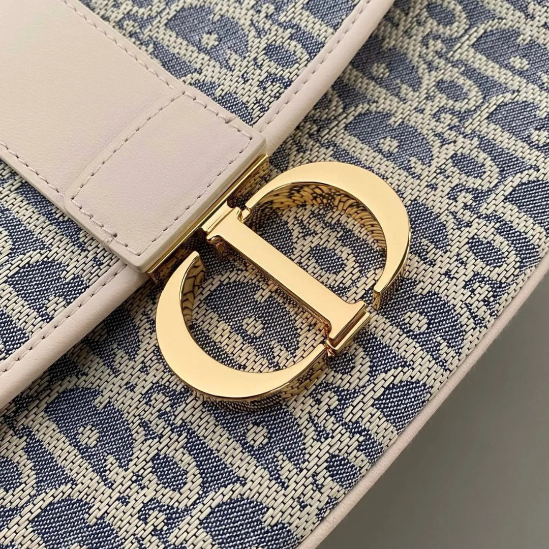 DIOR 30 MONTAIGNE MEDIUM BAG