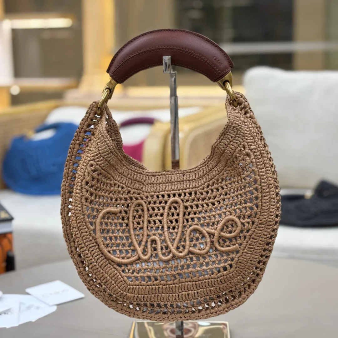 CHLOÉ SUMMER BANANA BAG MADE OF RAFFIA