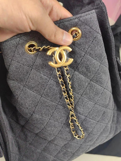 CHANEL 25 MEDIUM SHOULDER BAG