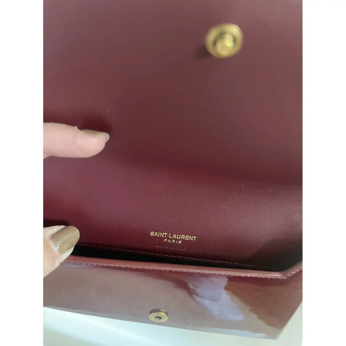 SAINT LAURENT KATE SMALL SHOULDER BAG IN LACQUERED LEATHER