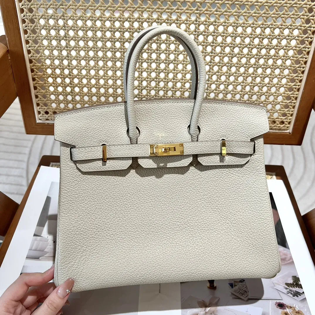 HERMÈS BIRKIN 25 HSS BAG IN CHALK / GRIS TOURTERELLE MADE OF TOGO LEATHER