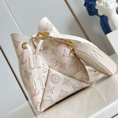 LOUIS VUITTON BELLA MAHINA HAND BAG